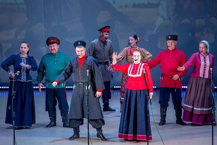 Ансамбль народной песни «Вечёрки» одержал победу на Всероссийском конкурсе традиционной казачьей песни «Александровская крепость»